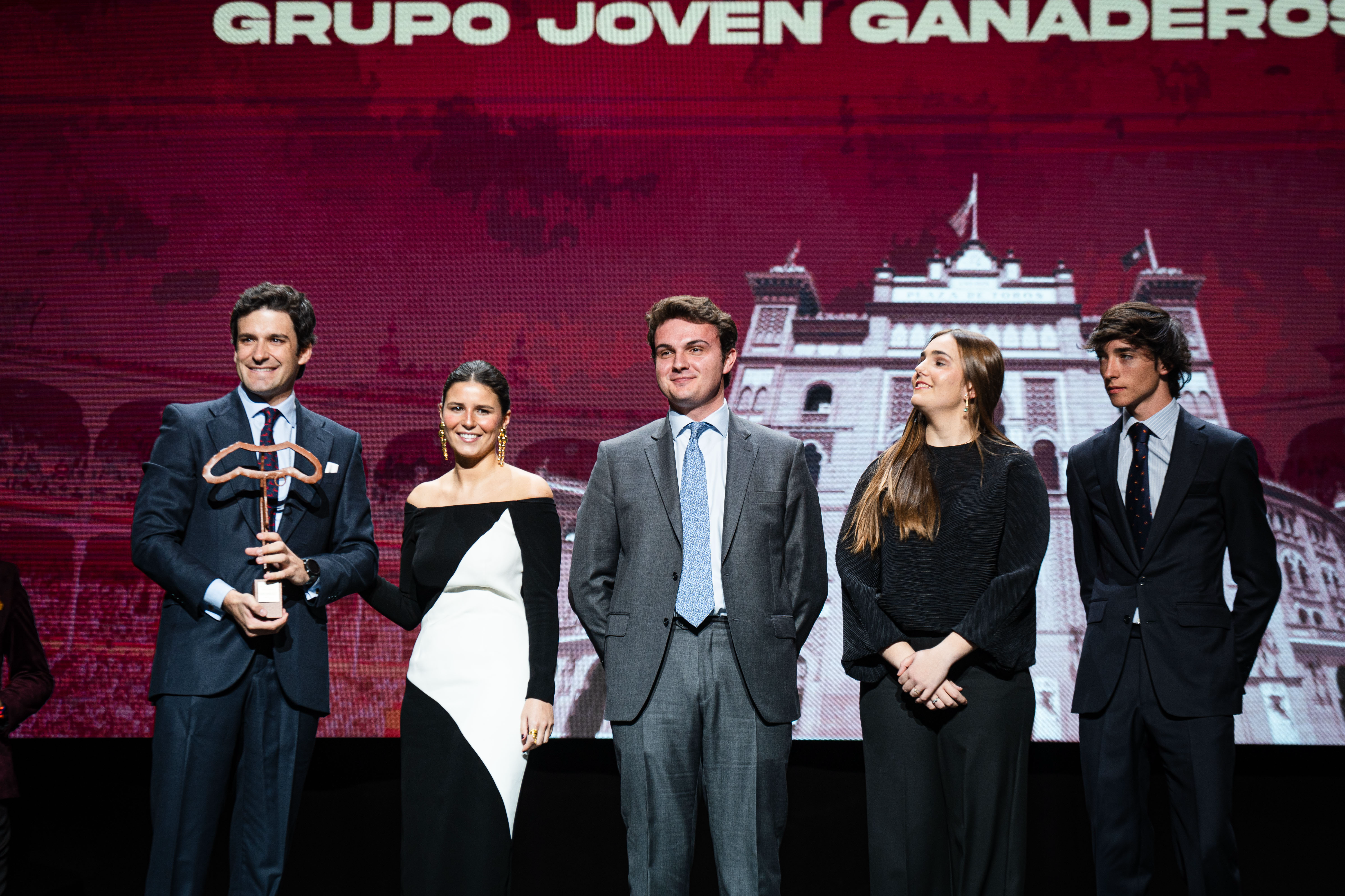 Plaza 1 entrega a RUCTL Joven el premio Juventud y Tauromaquia