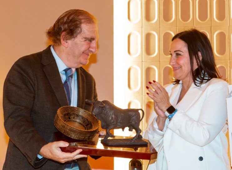 La RUCTL, homenajeada en Yecla como referente del toro bravo en su 120 aniversario