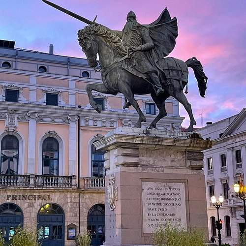 La RUCTL cierra en Burgos los apoyos institucionales para presentar el «Libro Verde del Toro Bravo» y acoger la gran exposición sobre el toro de lidia