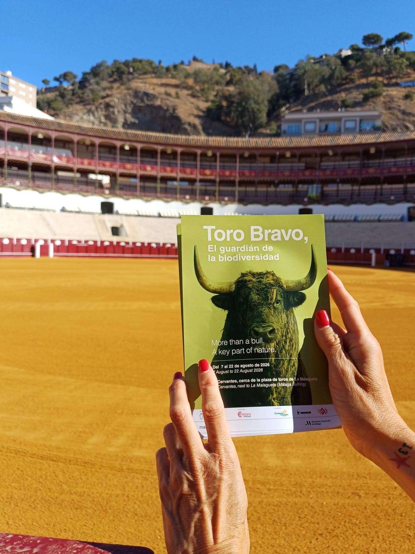La RUCTL distribuye 10.000 folletos para anunciar la llegada de la exposición fotográfica «Toro Bravo, guardián de la biodiversidad» a Málaga