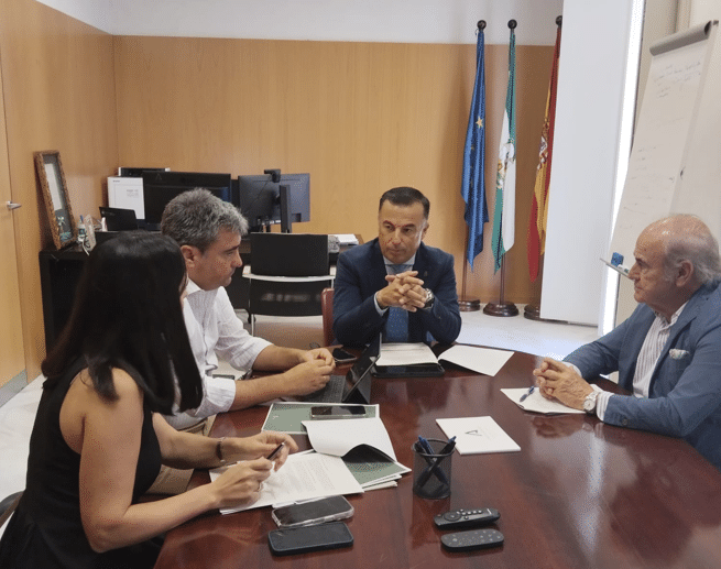 La RUCTL y la Junta de Andalucía estrechan lazos en torno a nuevos proyectos para el sector